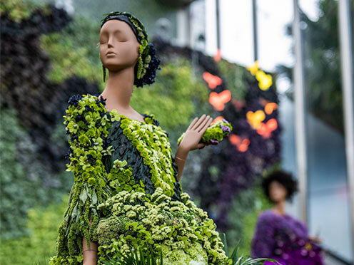 Katherine Wolfgramme floral mannequin by LS Flower Design