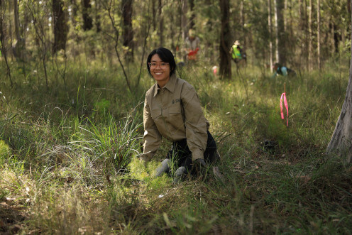 Dr-Samantha-Yap planting-recer-thumbnail-496x372.JPG