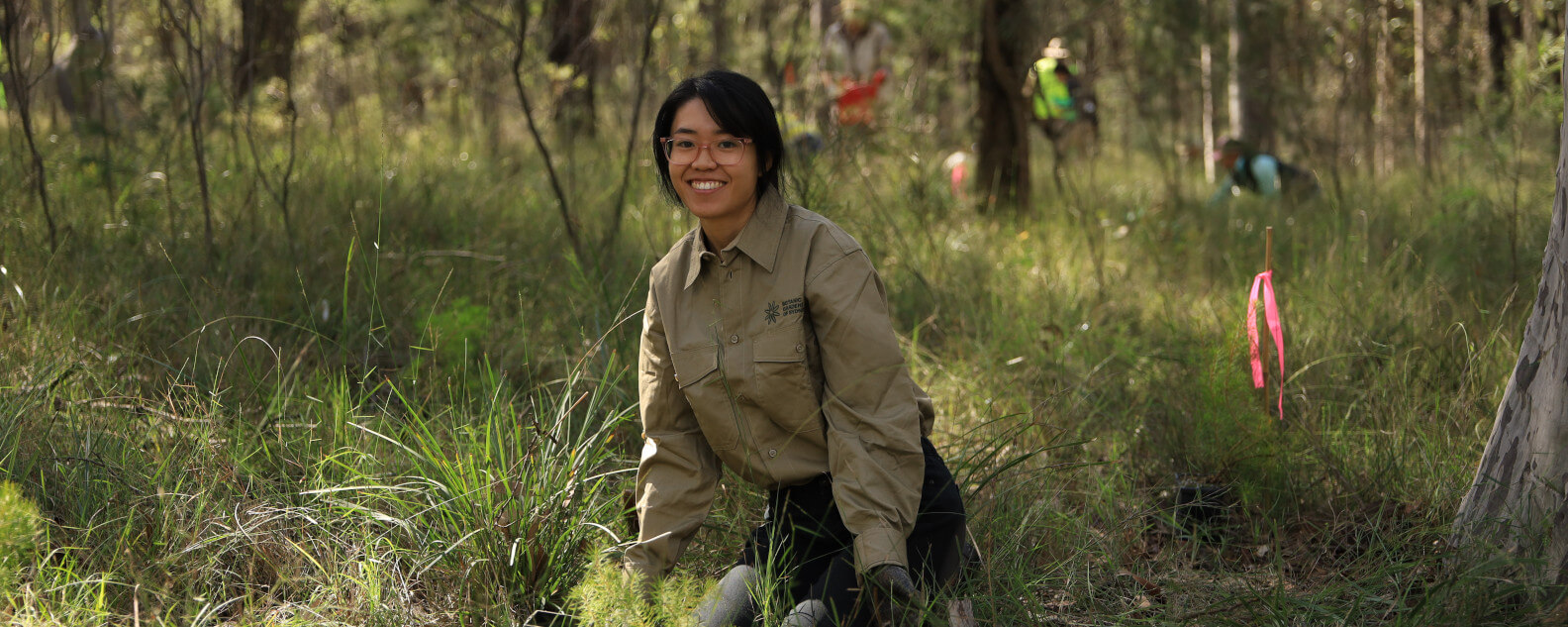 Dr-Samantha-Yap-planting-hero-banner-1584x633.JPG