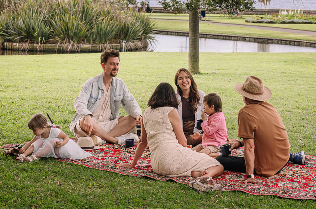 visit-family-enjoying-picnic-at-the-mainpond-1024x676.jpg