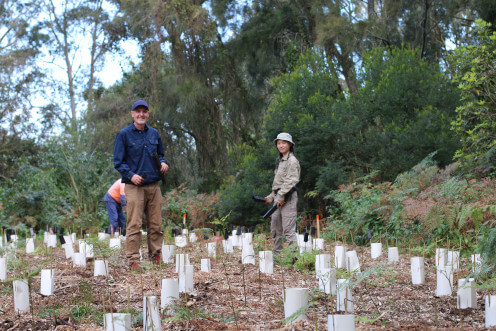 science-recer-Jason Bragg-and-team-496x372.JPG