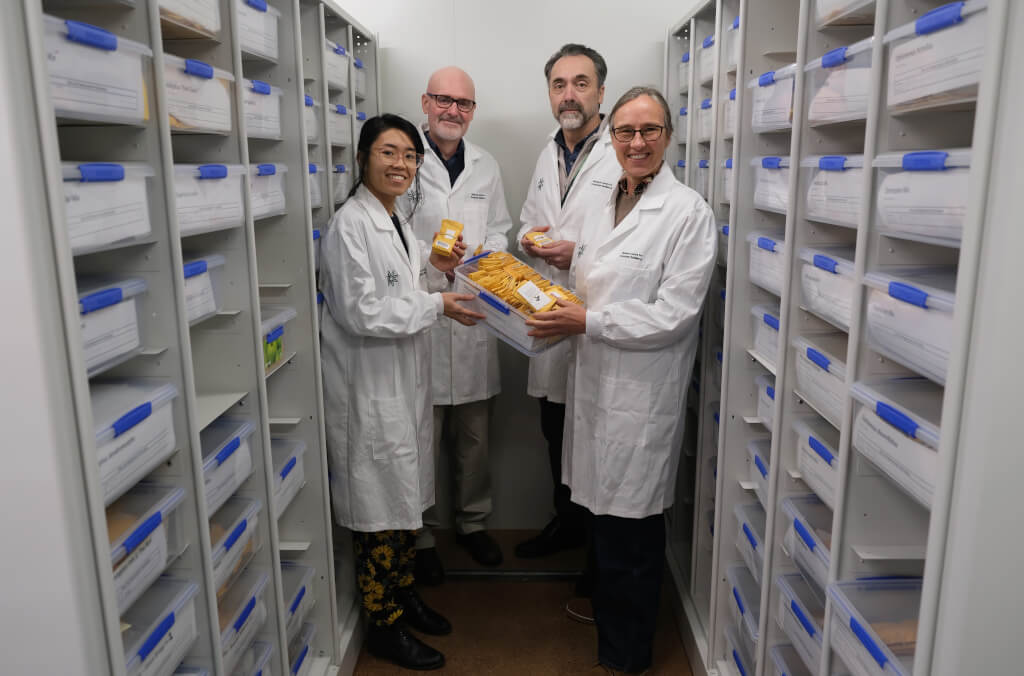 news-recer-team-taking-samples-1024x676.jpg