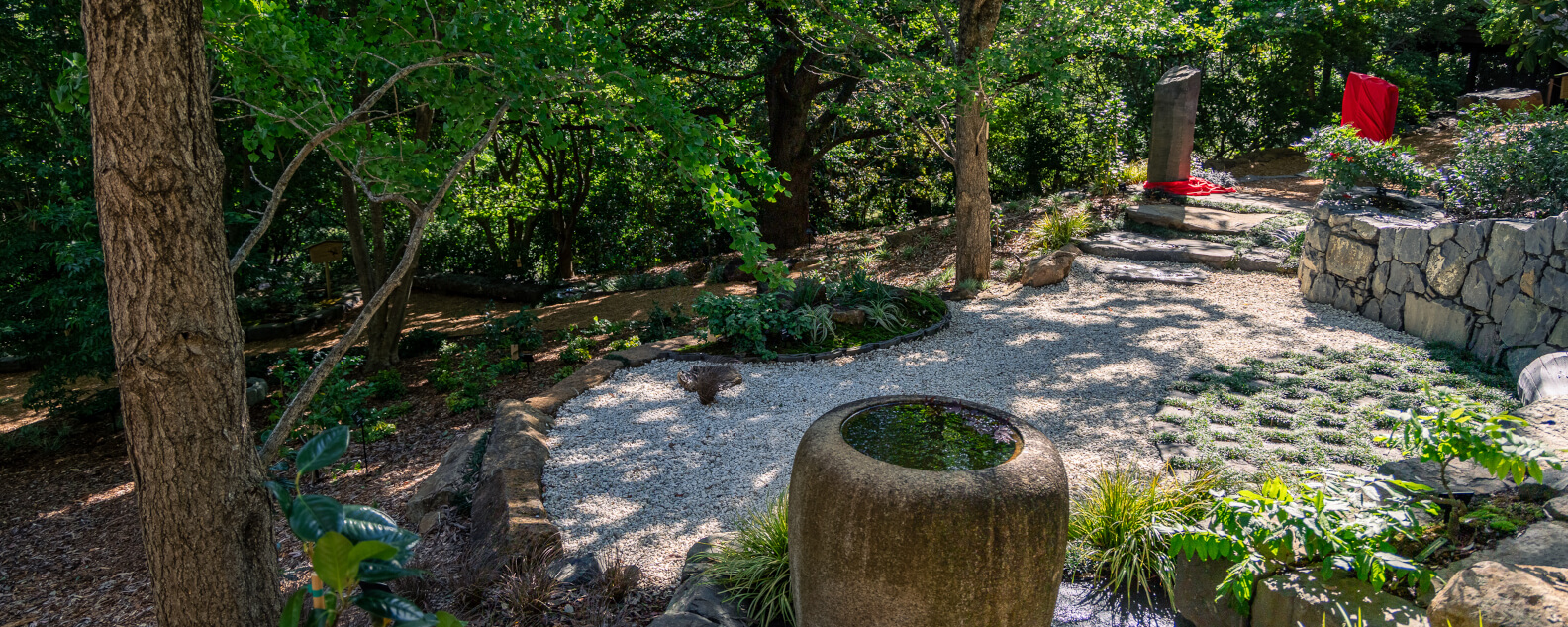 venues-bmbg-Camellia-garden-hero-1584x633.jpg
