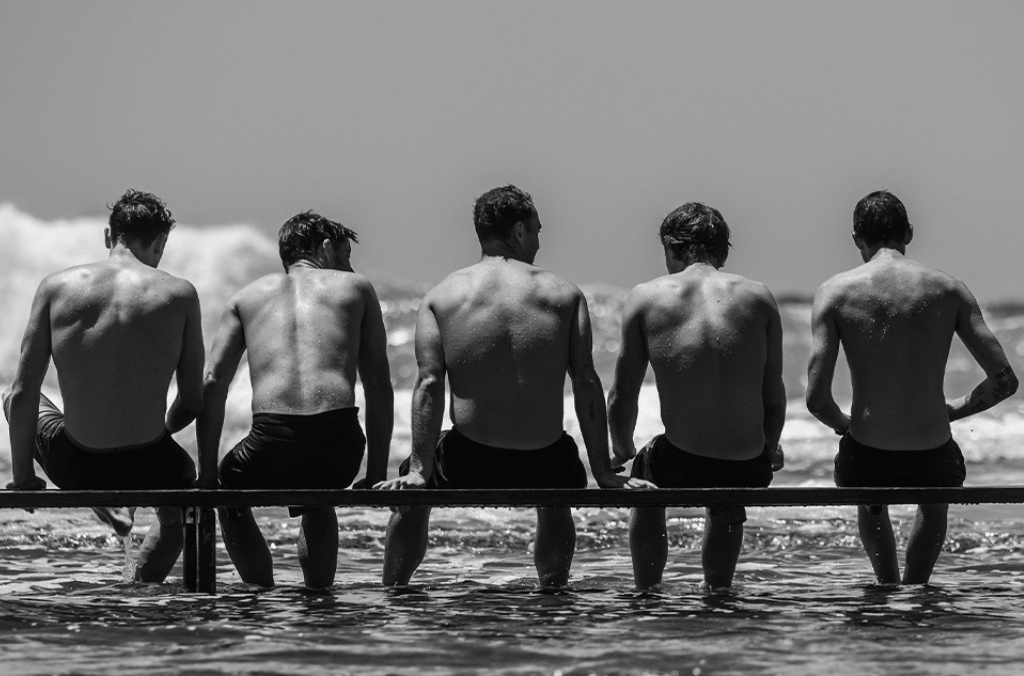 events-neap-men-facing-the-ocean-1024x676.png